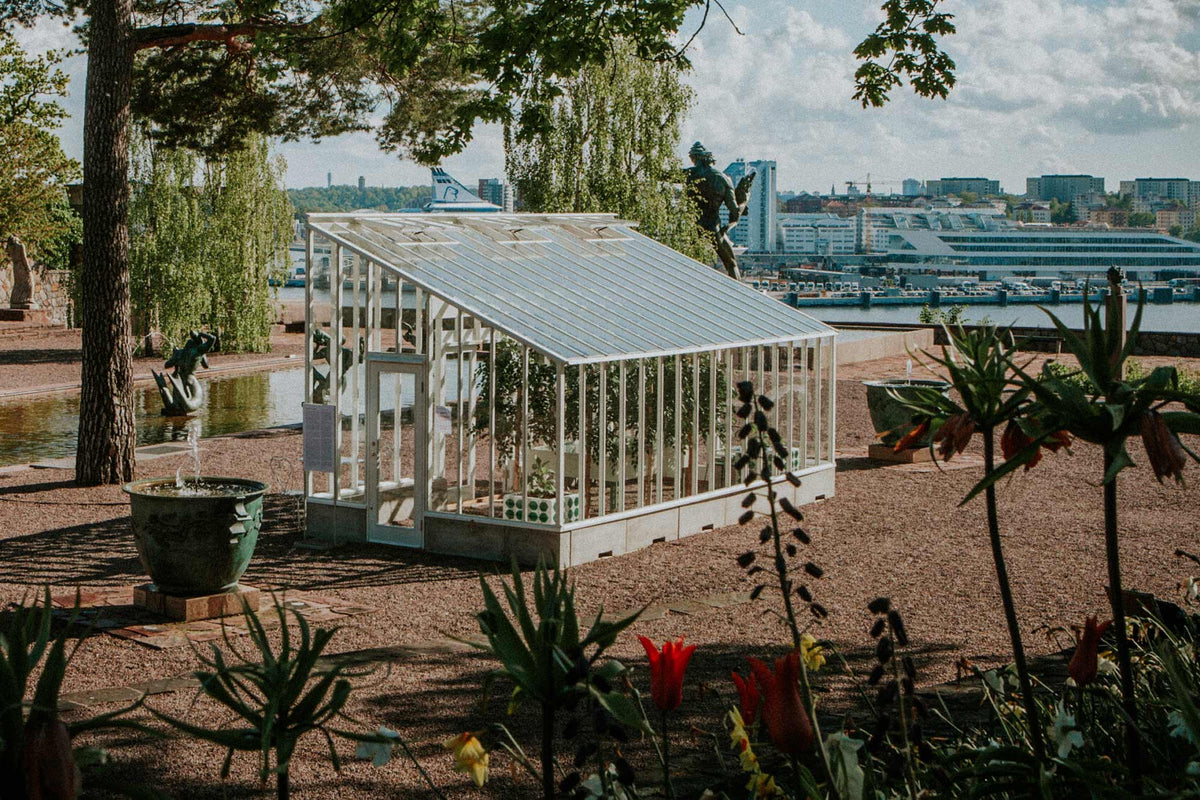 Växthus med Pulpettak – Modern & Fristående Design | Sweden Green House
